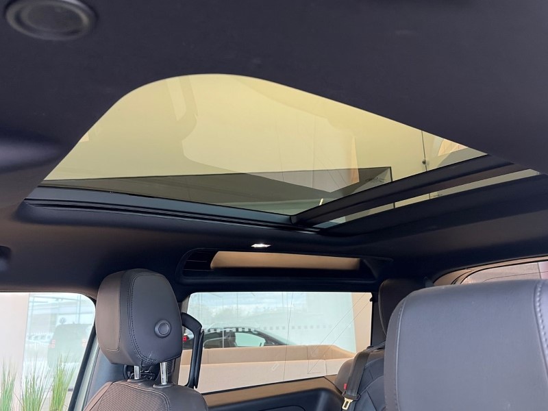 Used Land Rover Defender 2022 for sale - 78011192: Photo 21