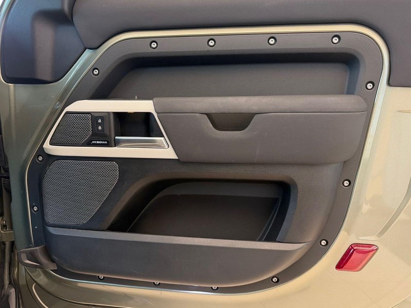 Used Land Rover Defender 2022 for sale - 78011192: Photo 23