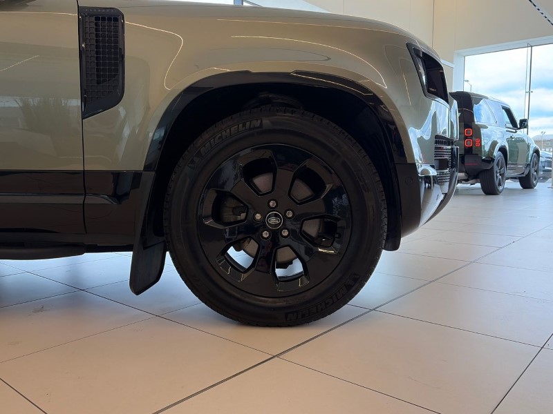 Used Land Rover Defender 2022 for sale - 78011192: Photo 8