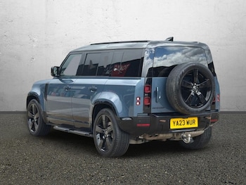 Used Land Rover Defender 2023 for sale - 78618043: Photo