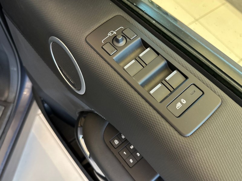 Used Land Rover Discovery 2024 for sale - 77300567: Photo 24