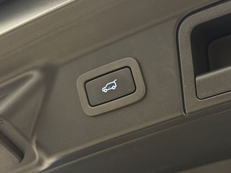 Used Land Rover Range Rover Velar 2021 for sale - 76982050: Photo 41