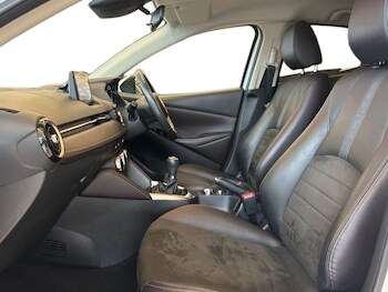 Used Mazda Mazda2 2018 for sale - 77367184: Photo