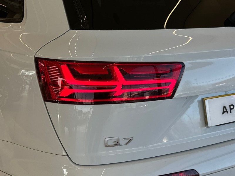 Used Audi Q7 2018 for sale - 77127621: Photo 19