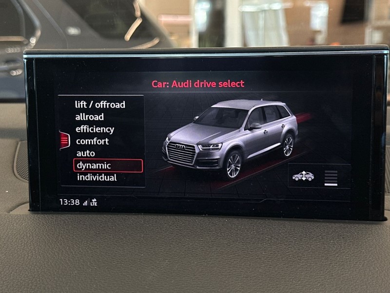 Used Audi Q7 2018 for sale - 77127621: Photo 36