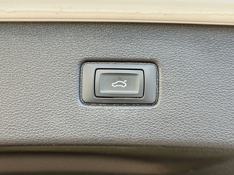 Used Audi Q7 2018 for sale - 77127621: Photo 44