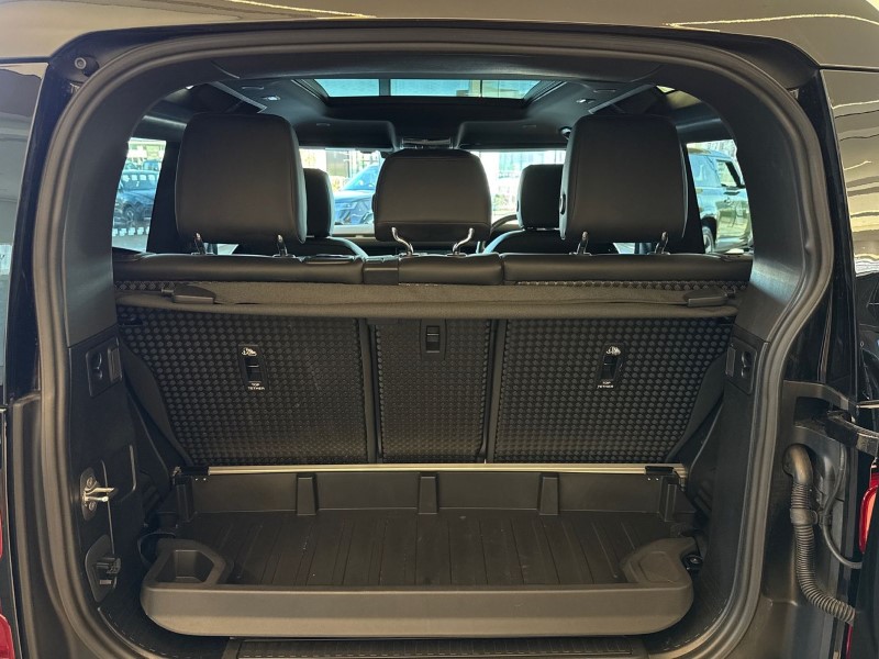 Used Land Rover Defender 2023 for sale - 77934545: Photo 10