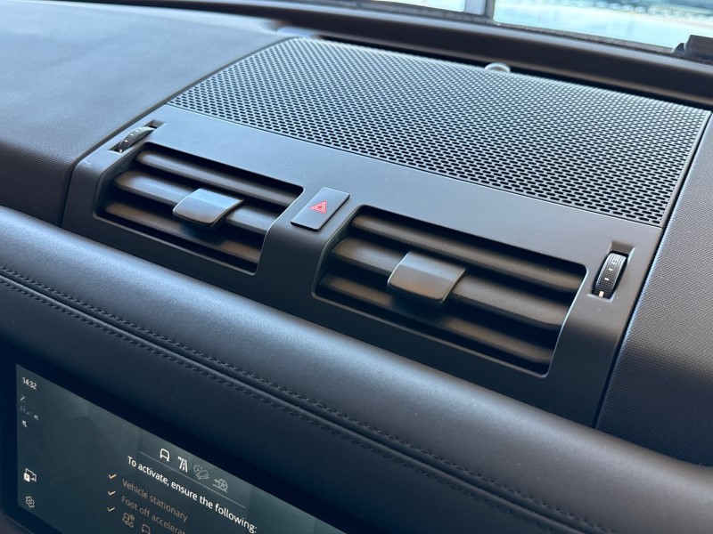 Used Land Rover Defender 2023 for sale - 77934545: Photo 36