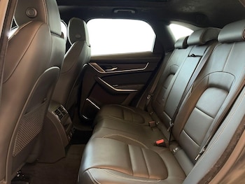 Used Jaguar F-Pace 2024 for sale - 77830031: Photo