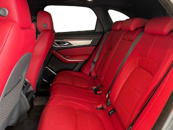 Used Jaguar F-Pace 2023 for sale - 79101953: Photo