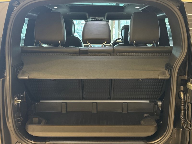 Used Land Rover Defender 2024 for sale - 77435255: Photo 10