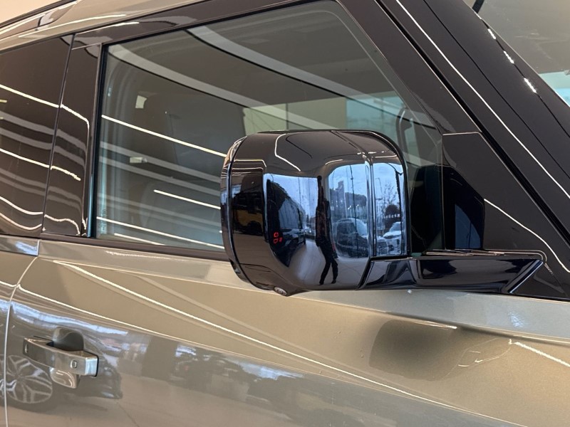 Used Land Rover Defender 2024 for sale - 77435255: Photo 47