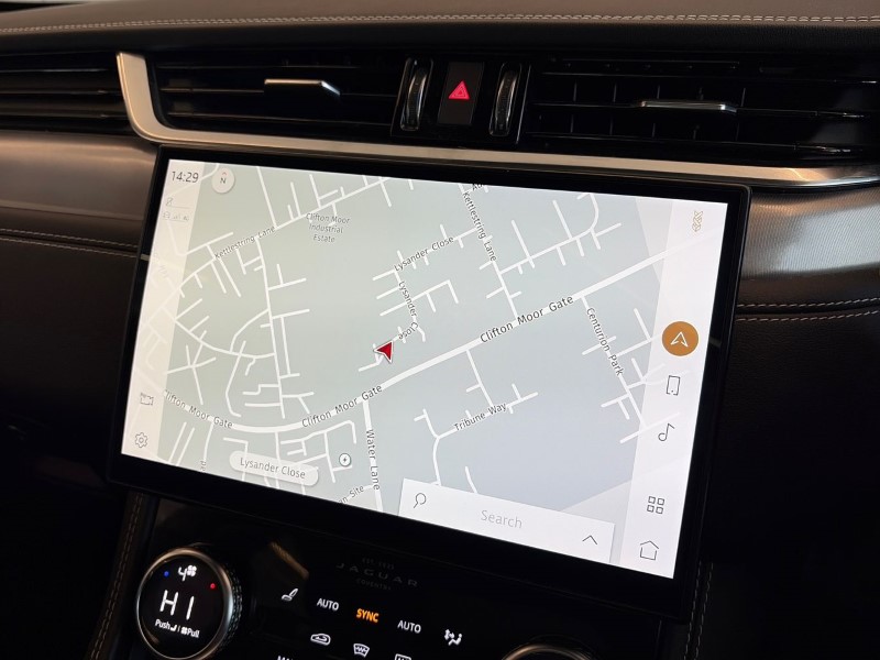 Used Jaguar F-Pace 2022 for sale - 77662135: Photo 11