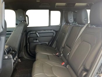 Used Land Rover Defender 2024 for sale - 79165437: Photo