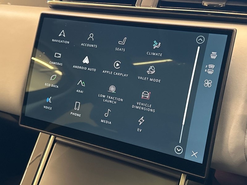 Used Land Rover Range Rover Velar 2024 for sale - 77420532: Photo 32