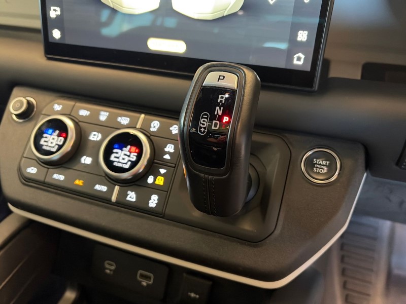 Used Land Rover Defender 2023 for sale - 77071183: Photo 13