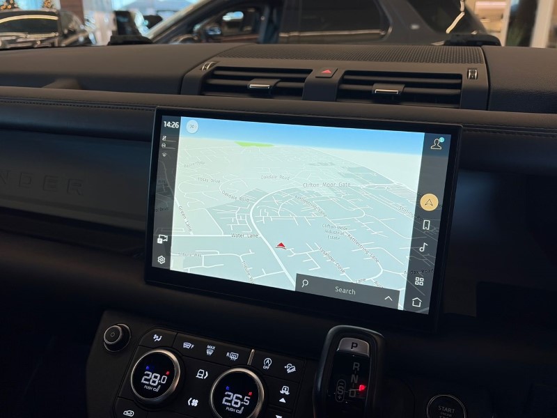 Used Land Rover Defender 2023 for sale - 77071183: Photo 32