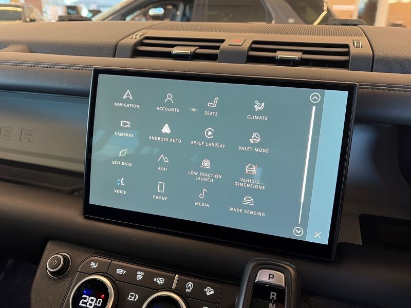 Used Land Rover Defender 2023 for sale - 77071183: Photo 34