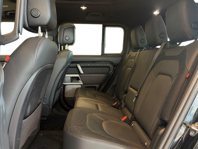 Used Land Rover Defender 2023 for sale - 77071183: Photo 4