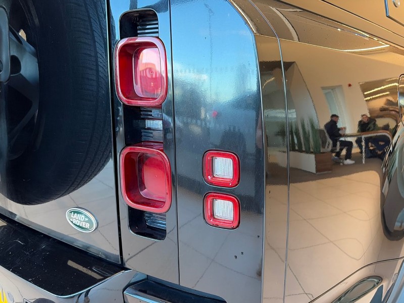 Used Land Rover Defender 2023 for sale - 77071183: Photo 51