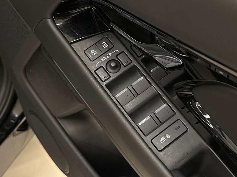 Used Land Rover Range Rover Evoque 2024 for sale - 76983963: Photo 23