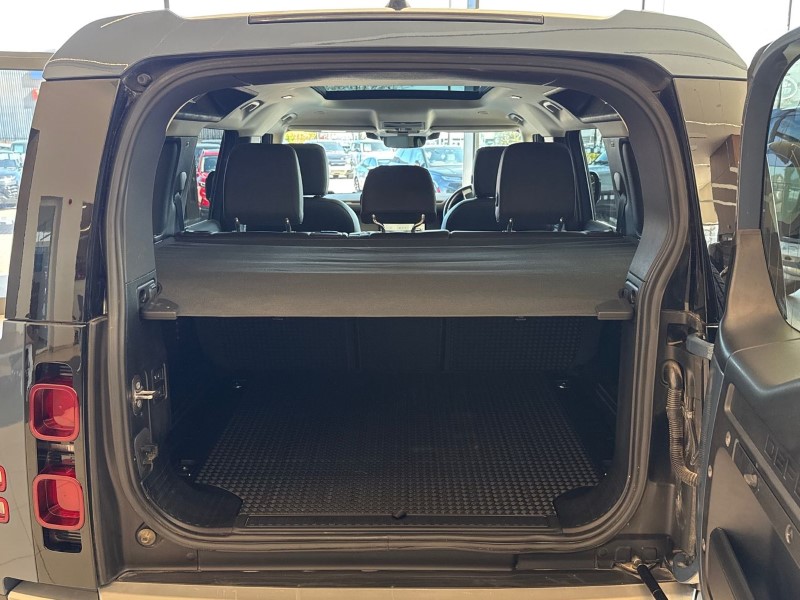 Used Land Rover Defender 2023 for sale - 78199144: Photo 11