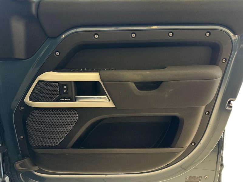 Used Land Rover Defender 2023 for sale - 78199144: Photo 23