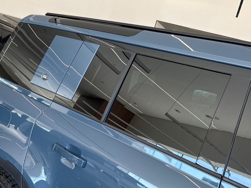 Used Land Rover Defender 2023 for sale - 78199144: Photo 47