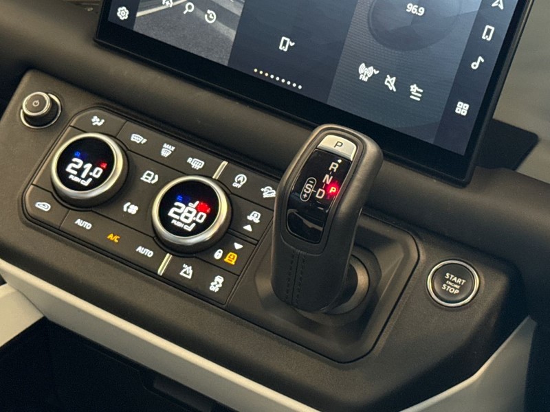 Used Land Rover Defender 2025 for sale - 77934542: Photo 13