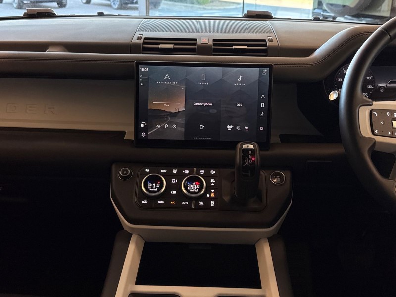 Used Land Rover Defender 2025 for sale - 77934542: Photo 14