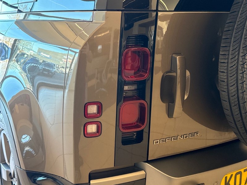 Used Land Rover Defender 2025 for sale - 77934542: Photo 19