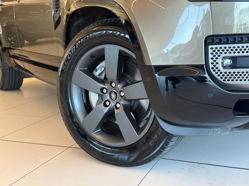 Used Land Rover Defender 2025 for sale - 77934542: Photo 42