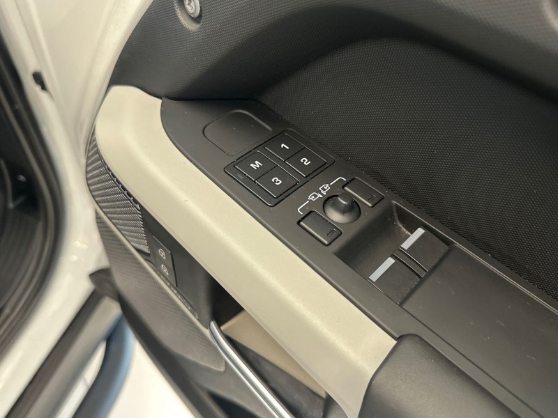 Used Land Rover Defender 2022 for sale - 77691011: Photo 24