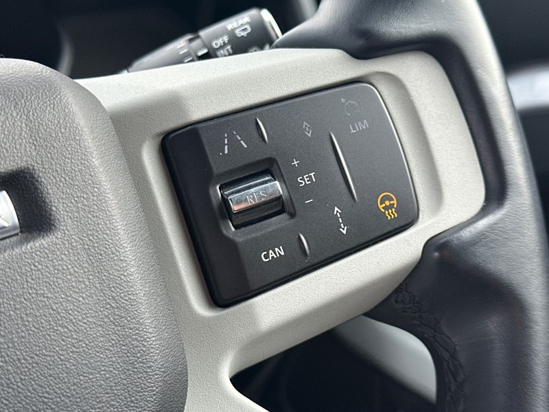 Used Land Rover Defender 2022 for sale - 77691011: Photo 28