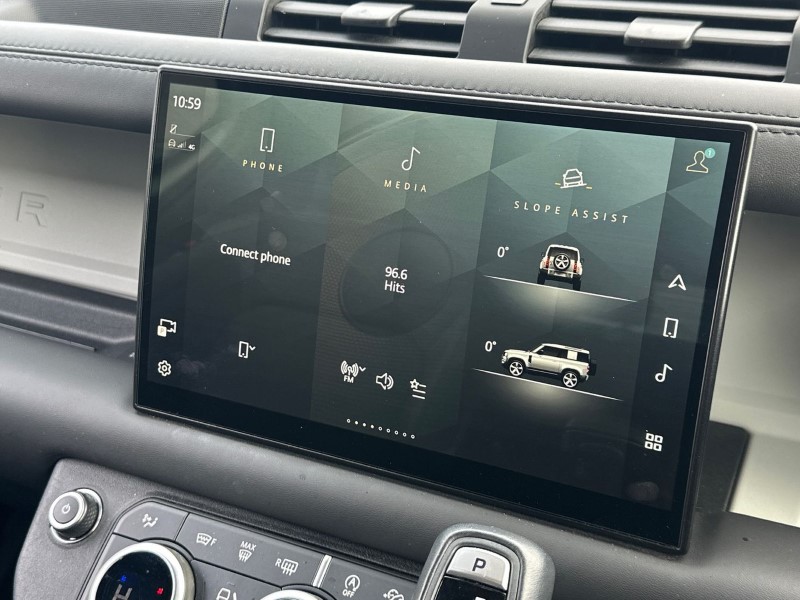 Used Land Rover Defender 2022 for sale - 77691011: Photo 31