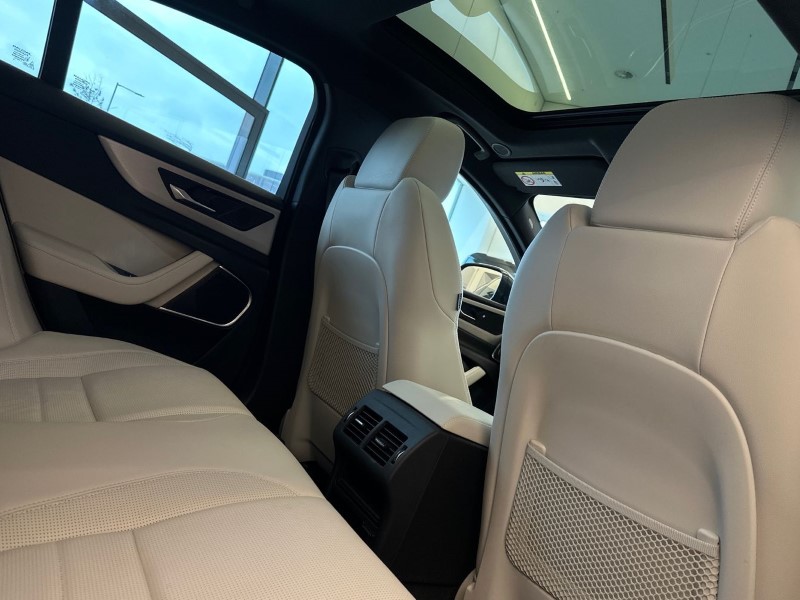 Used Jaguar XE 2023 for sale - 77367157: Photo 21