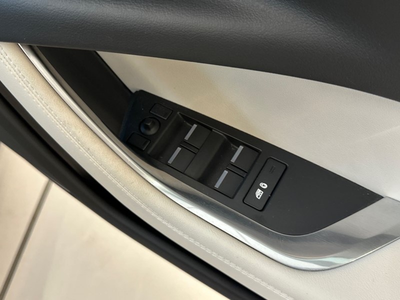 Used Jaguar XE 2023 for sale - 77367157: Photo 23