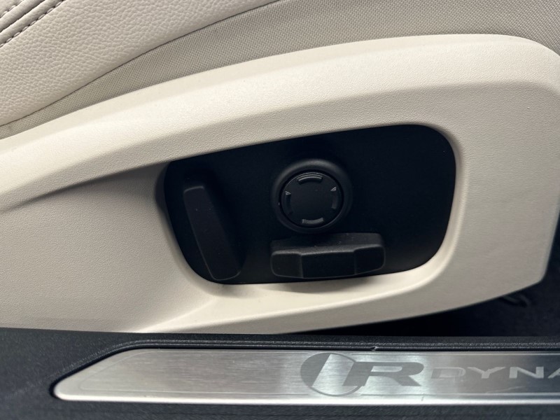 Used Jaguar XE 2023 for sale - 77367157: Photo 24