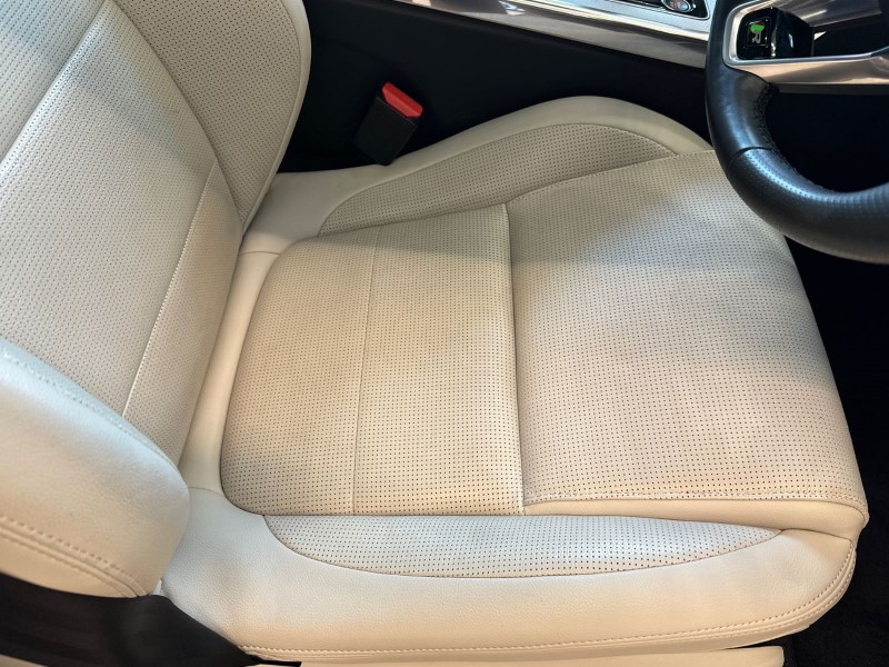 Used Jaguar XE 2023 for sale - 77367157: Photo 25