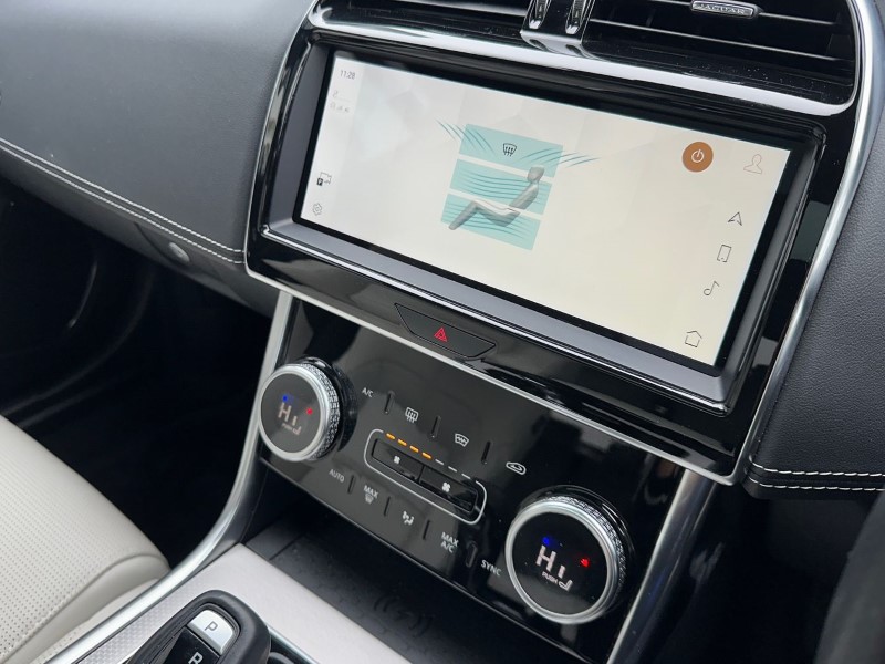 Used Jaguar XE 2023 for sale - 77367157: Photo 32