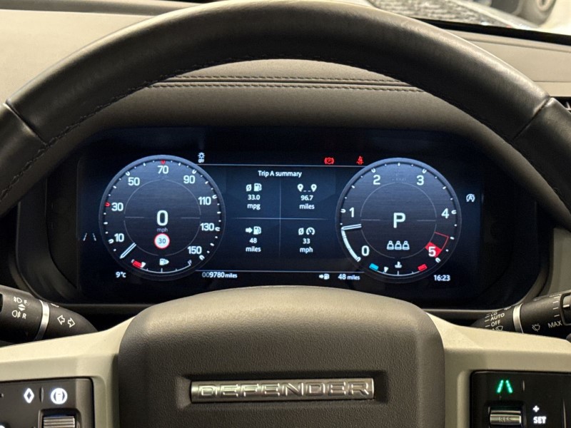 Used Land Rover Defender 2024 for sale - 76982125: Photo 16