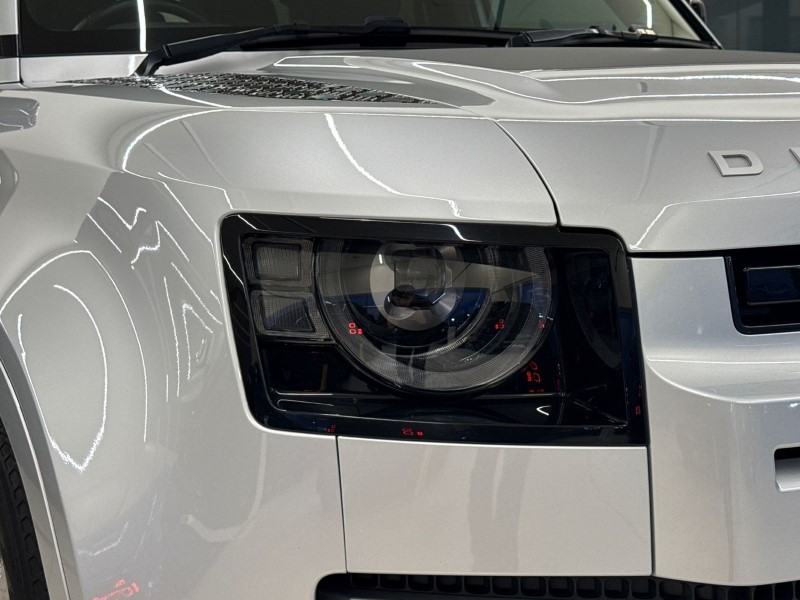 Used Land Rover Defender 2024 for sale - 76982125: Photo 17