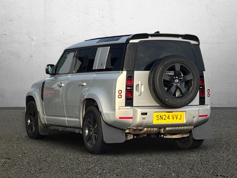 Used Land Rover Defender 2024 for sale - 76982125: Photo 2