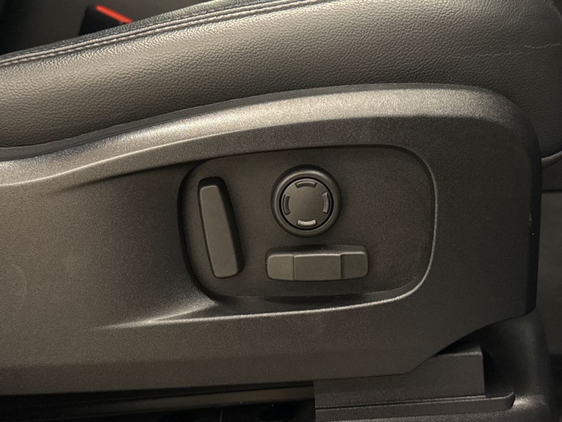 Used Land Rover Defender 2024 for sale - 76982125: Photo 24