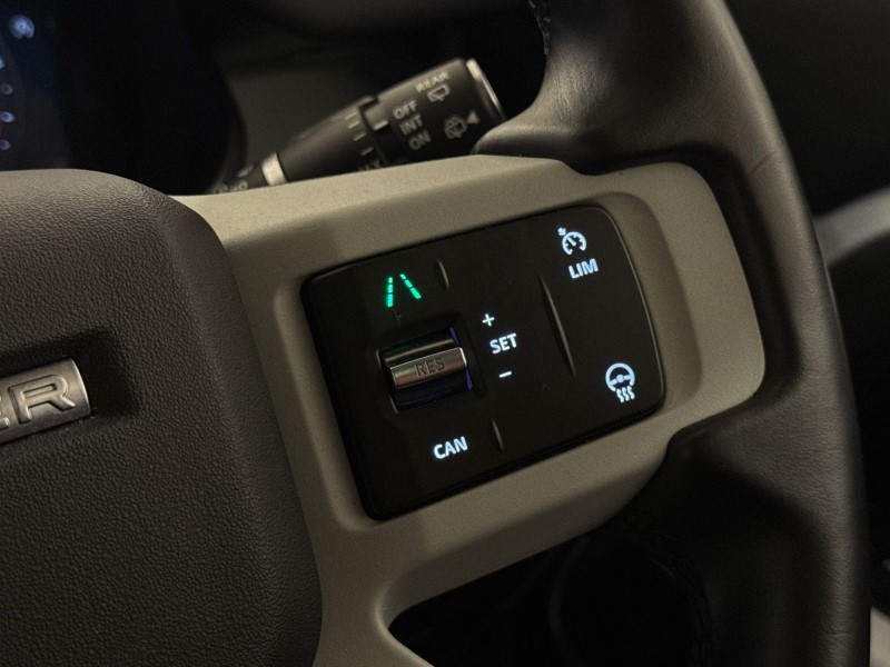 Used Land Rover Defender 2024 for sale - 76982125: Photo 29