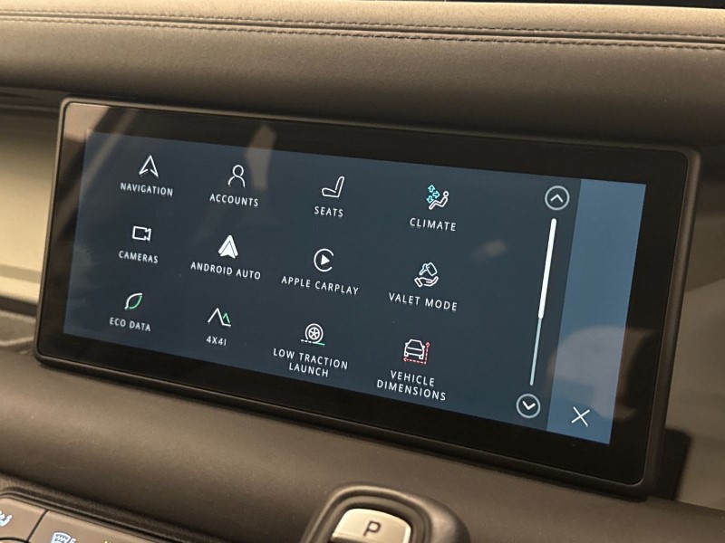 Used Land Rover Defender 2024 for sale - 76982125: Photo 33