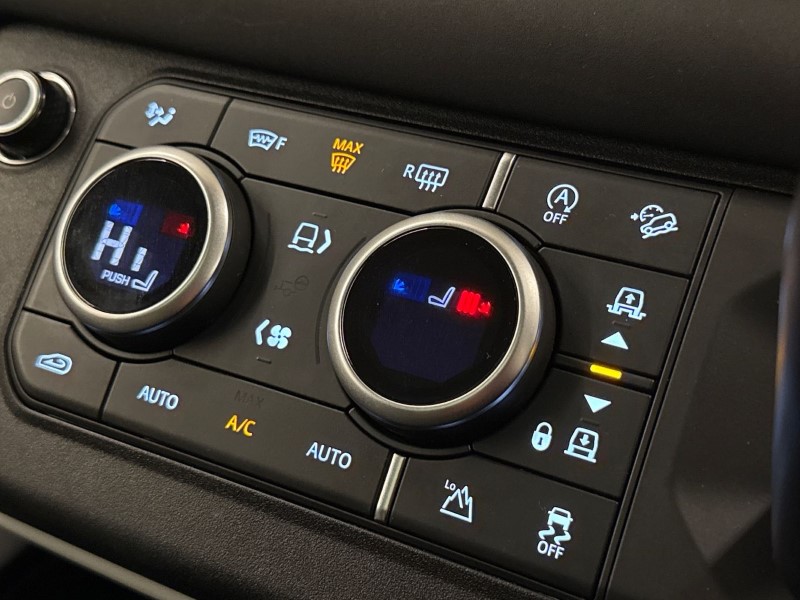 Used Land Rover Defender 2024 for sale - 76982125: Photo 35