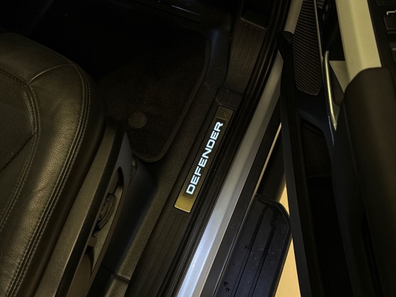 Used Land Rover Defender 2024 for sale - 76982125: Photo 38