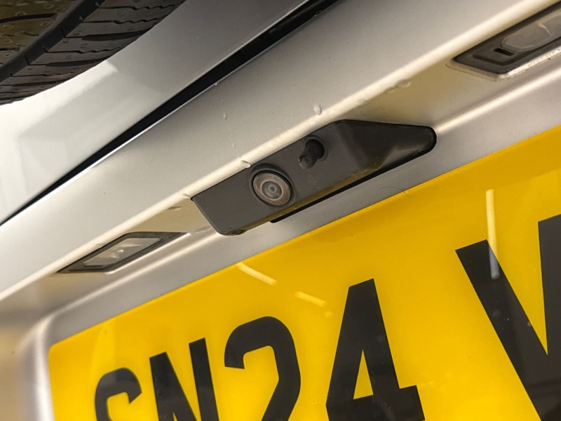 Used Land Rover Defender 2024 for sale - 76982125: Photo 40