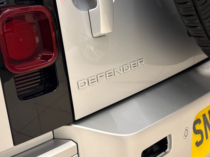 Used Land Rover Defender 2024 for sale - 76982125: Photo 45